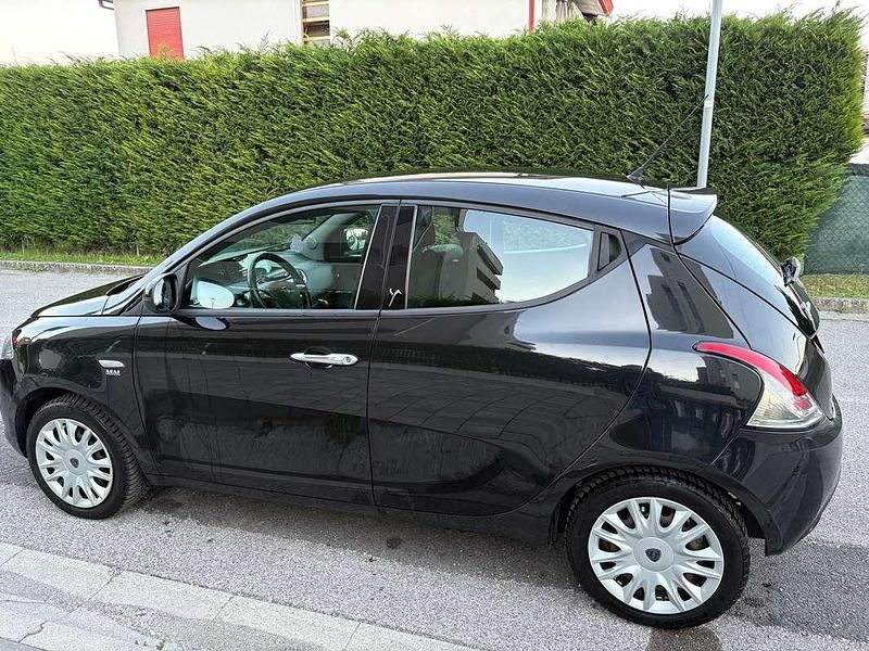Usata Lancia Ypsilon S 86 CV (63 kW) 2013 Nero Utilitaria