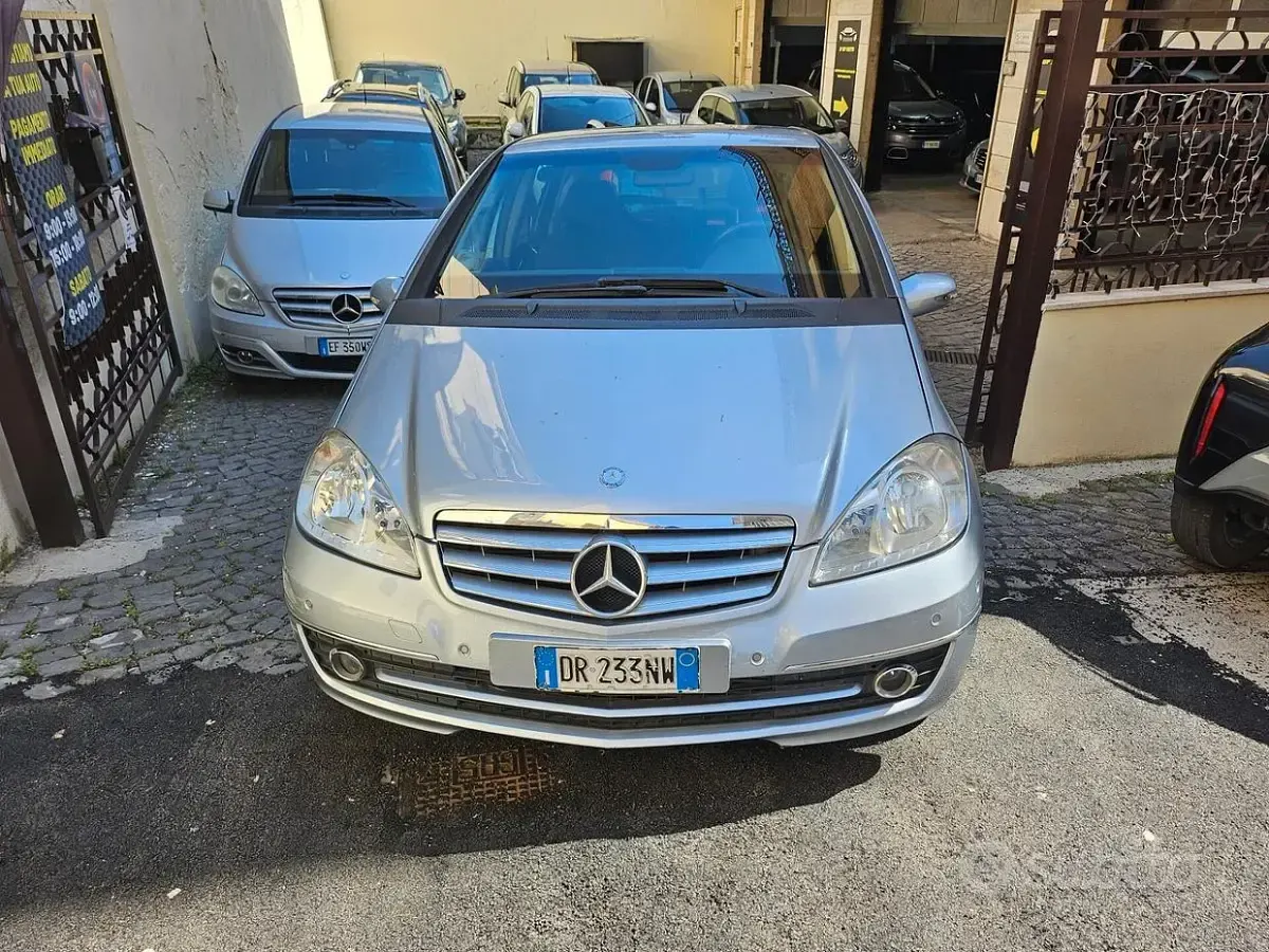 Usata Mercedes A180 Avantgarde 109 CV (80 kW) 2008 Berlina