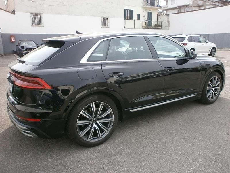 Usata Audi Q8 Sport 286 CV (210 kW) 2022 Nero SUV