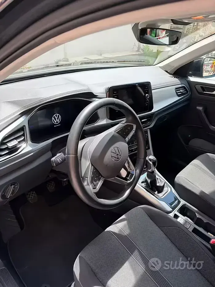 Usata VW T-Roc Life 110 CV (80 kW) 2023 SUV