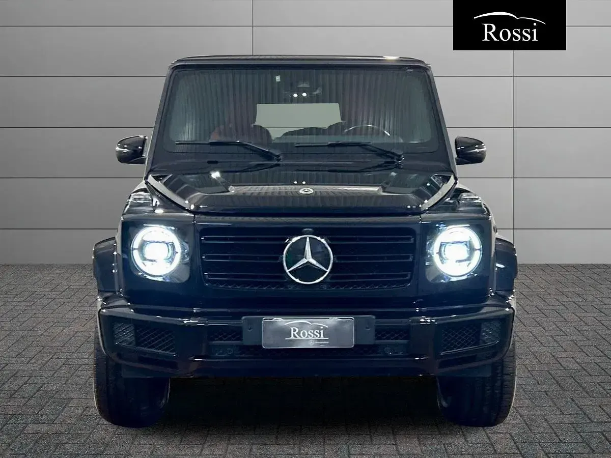 Usata Mercedes G400 AMG line 330 CV (242 kW) 2023 Nero metallizzato SUV