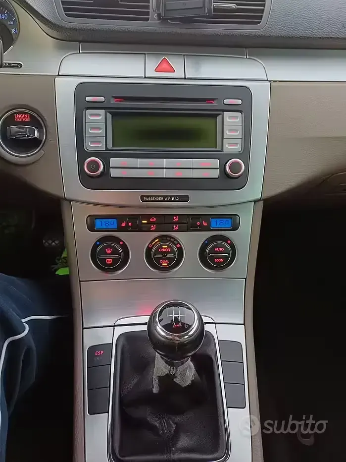 Usata VW Passat 170 CV (125 kW) 2007 Grigio Station wagon