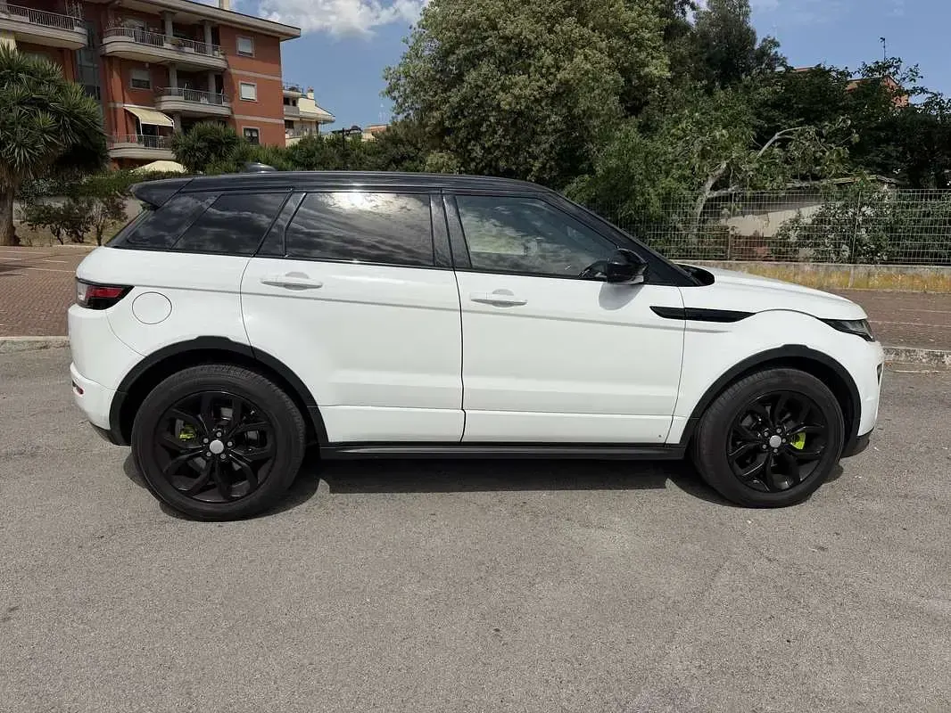 Usata Land Rover Range Rover evoque SE Dynamic 150 CV (110 kW) 2017 Bianco SUV