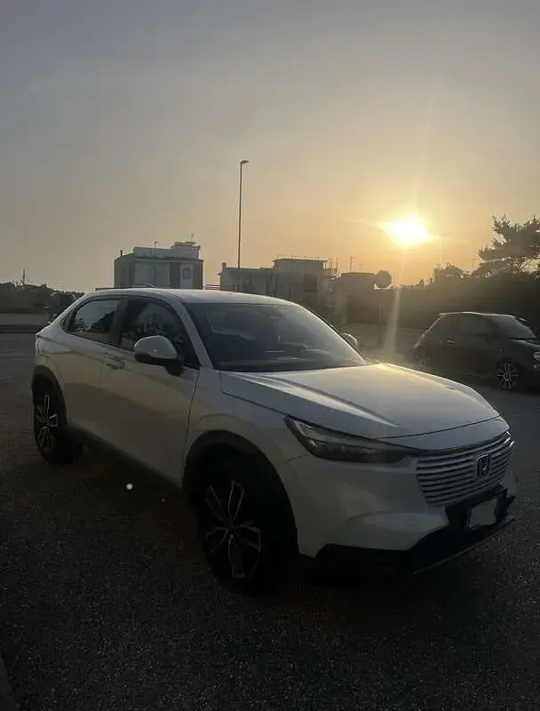 Usata Honda HR-V Elegance 131 CV (96 kW) 2024 Bianco SUV