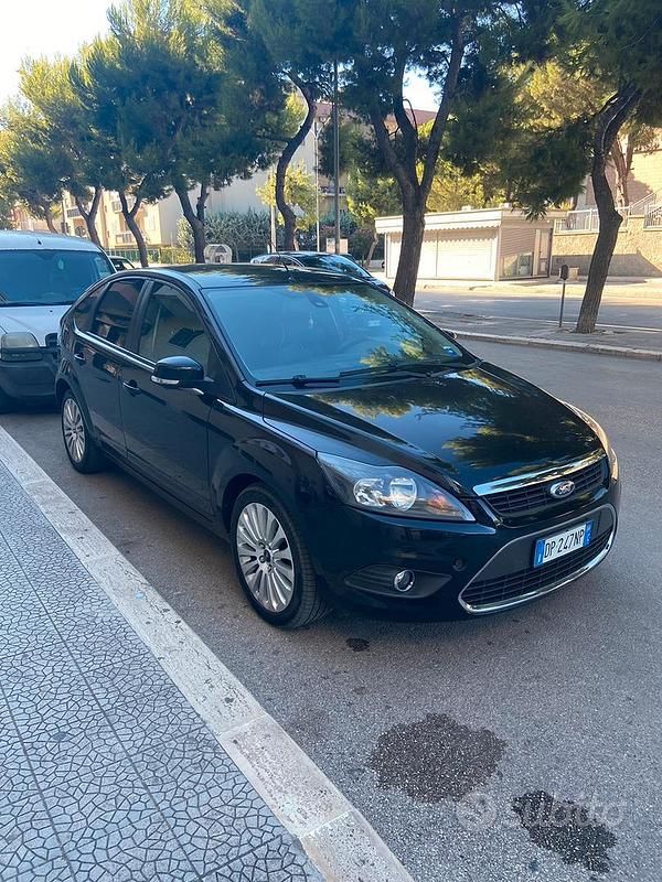 Usata Ford Focus 90 CV (66 kW) 2007 Nero Berlina