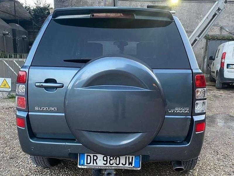 Usata Suzuki Grand Vitara 128 CV (94 kW) 2004 SUV