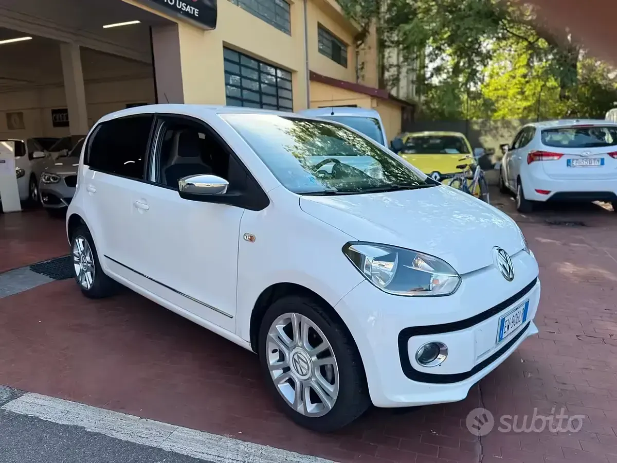 Usata VW up! Move 68 CV (50 kW) 2014 Beige Utilitaria