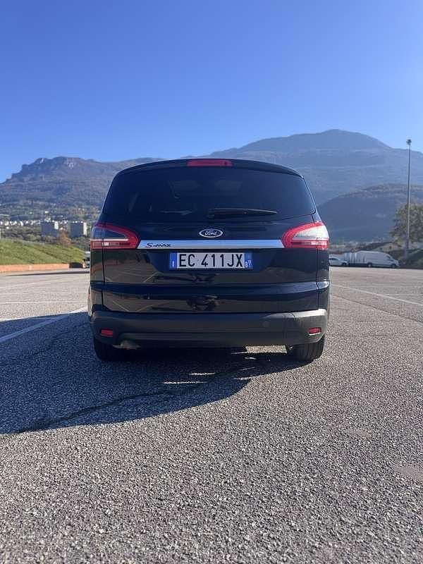 Usata Ford S-MAX Titanium 163 CV (119 kW) 2010 Nero Monovolume