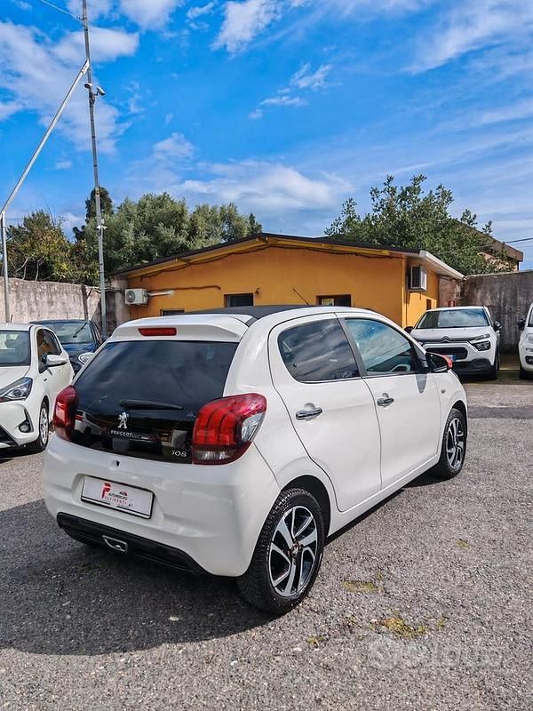 Usata Peugeot 108 Collection 69 CV (50 kW) 2017 Bianco Utilitaria