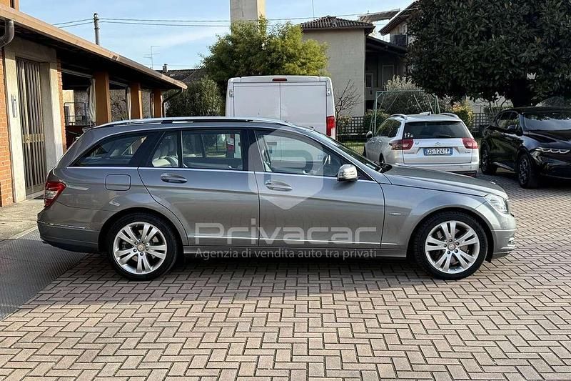 Usata Mercedes C350 Elegance 231 CV (169 kW) 2011 Grigio Station wagon
