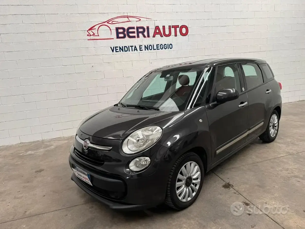 Usata Fiat 500L Lounge 105 CV (77 kW) 2015 Nero Monovolume