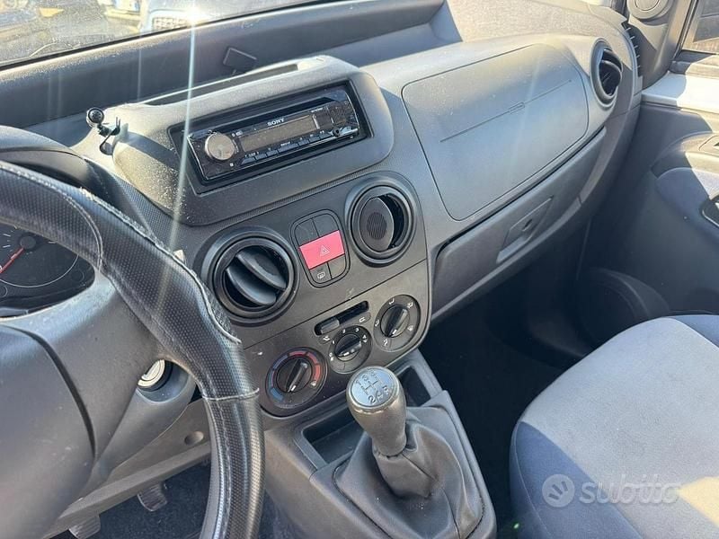 Usata Citroën Nemo 73 CV (53 kW) 2009 Grigio Monovolume