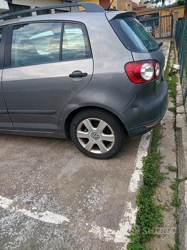 Usata VW Golf VI 2009 Utilitaria
