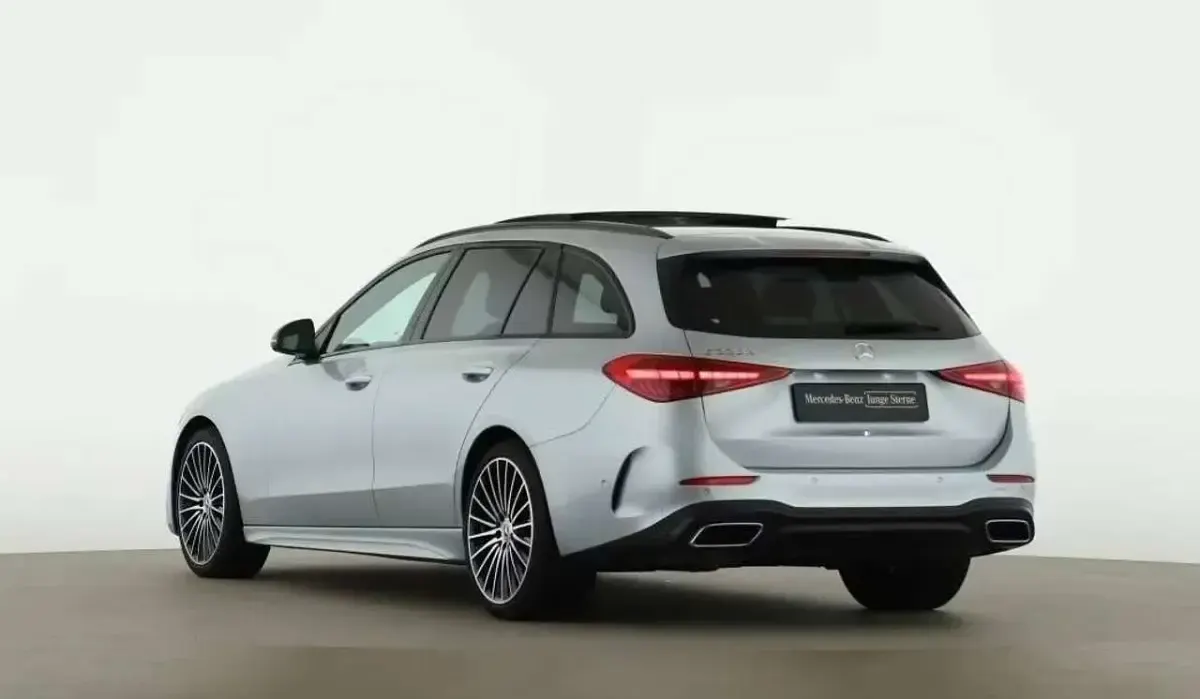 Usata Mercedes C220 AMG 200 CV (147 kW) 2025 Lacca Station wagon