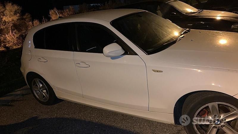 Usata BMW 116 116 CV (85 kW) 2010 Bianco Utilitaria