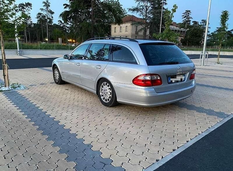 Usata Mercedes E280 Avantgarde 190 CV (139 kW) 2006 Station wagon