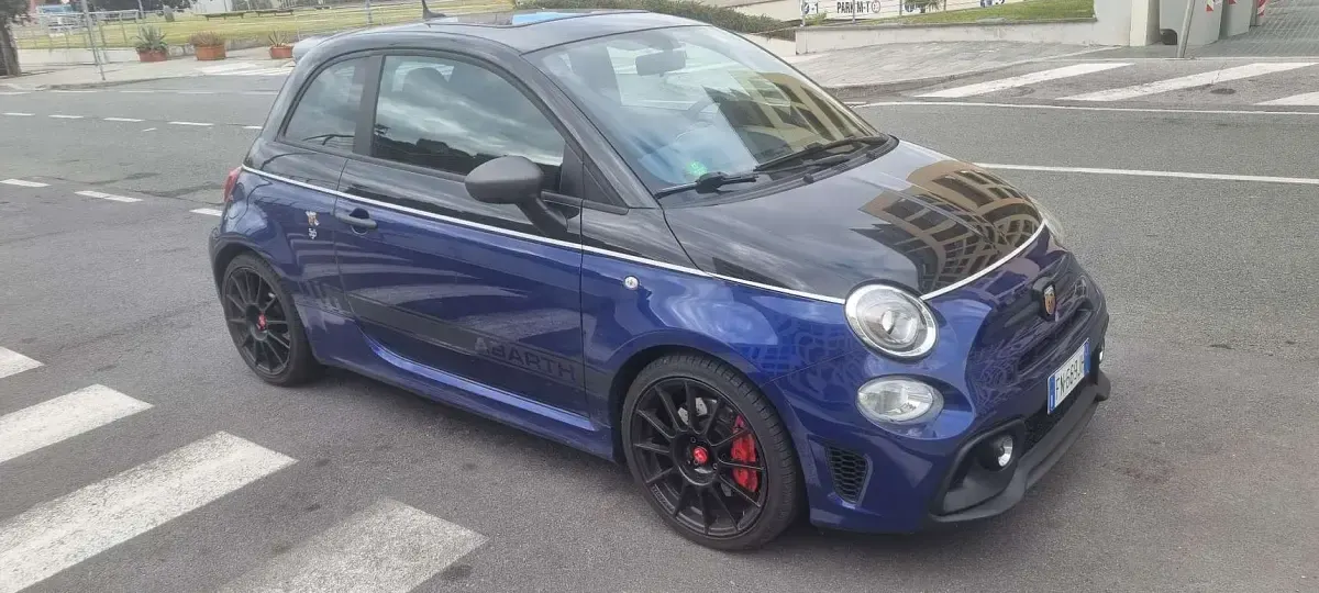 Usata Abarth 595 Competizione 179 CV (131 kW) 2018 Blu/azzurro Utilitaria