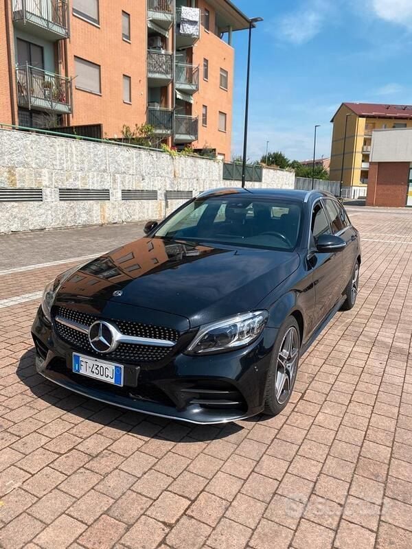 Nero Usata 2018 Mercedes C220 AMG line Station wagon | 15.000 € (Buon prezzo) - Immagine 1/4