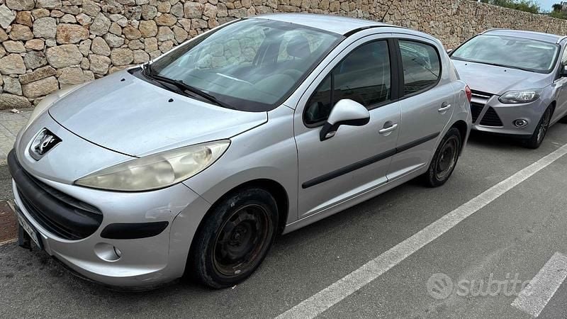Usata Peugeot 207 70 CV (51 kW) 2009 Grigio Utilitaria