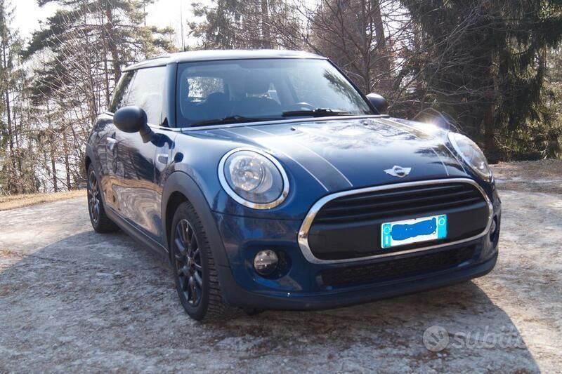 Usata Mini ONE 75 CV (55 kW) 2016 Blu Utilitaria
