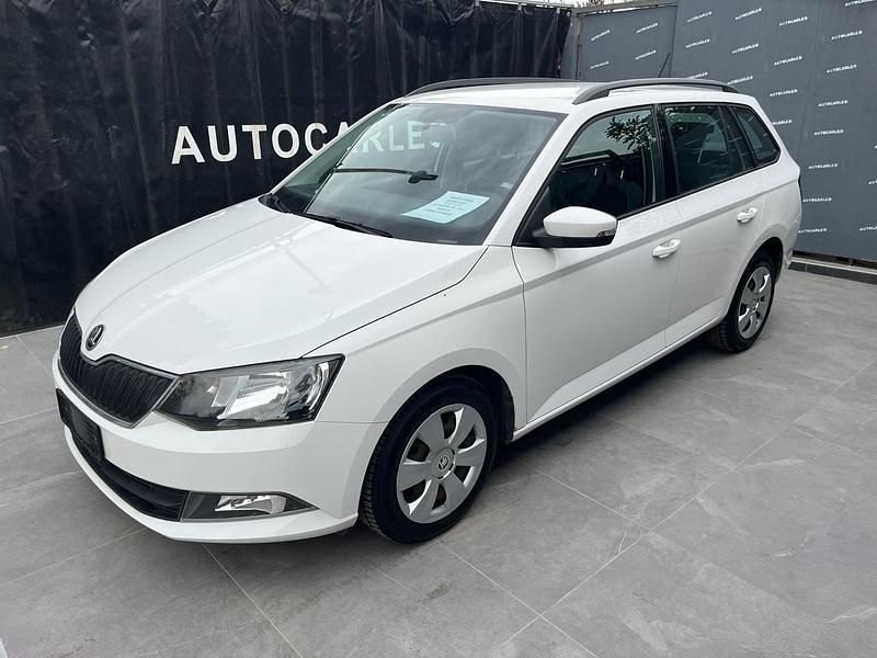 Usata Skoda Fabia Style 90 CV (66 kW) 2015 Bianco Utilitaria