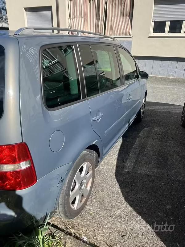 Usata VW Touran 115 CV (84 kW) 2005 Grigio Monovolume