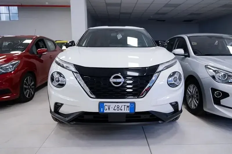 Usata Nissan Juke SV 94 CV (69 kW) 2024 Bianco SUV