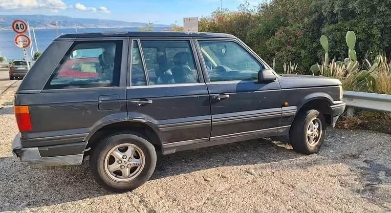 Usata Land Rover Range Rover HSE 138 CV (101 kW) 1999 Verde SUV