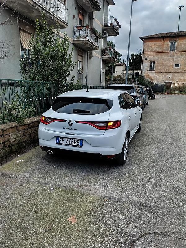 Usata Renault Mégane IV 115 CV (84 kW) 2016 Bianco Berlina