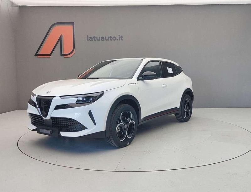 Nuova Alfa Romeo Junior Edizione Speciale 145 CV (106 kW) 2025 Grigio SUV