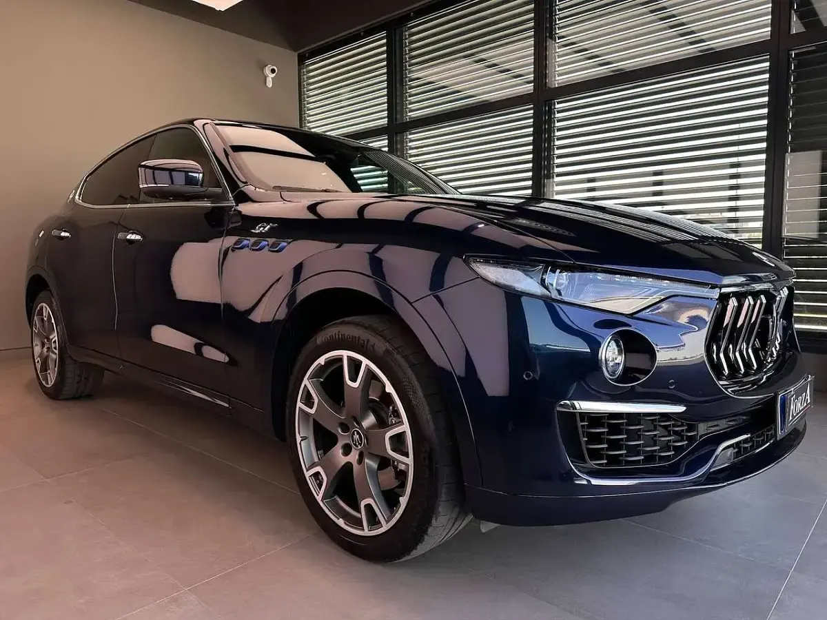 Usata Maserati Levante GT 330 CV (242 kW) 2022 Blu nobile SUV