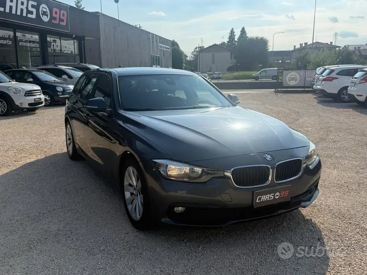 Usata BMW 318 Advantage 150 CV (110 kW) 2017 Grigio Station wagon