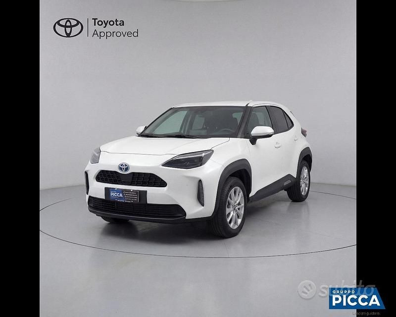 Usata Toyota Yaris Cross Active 92 CV (67 kW) 2024 Bianco SUV