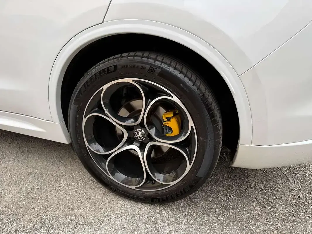 Usata Alfa Romeo Stelvio Veloce 280 CV (205 kW) 2022 Bianco SUV