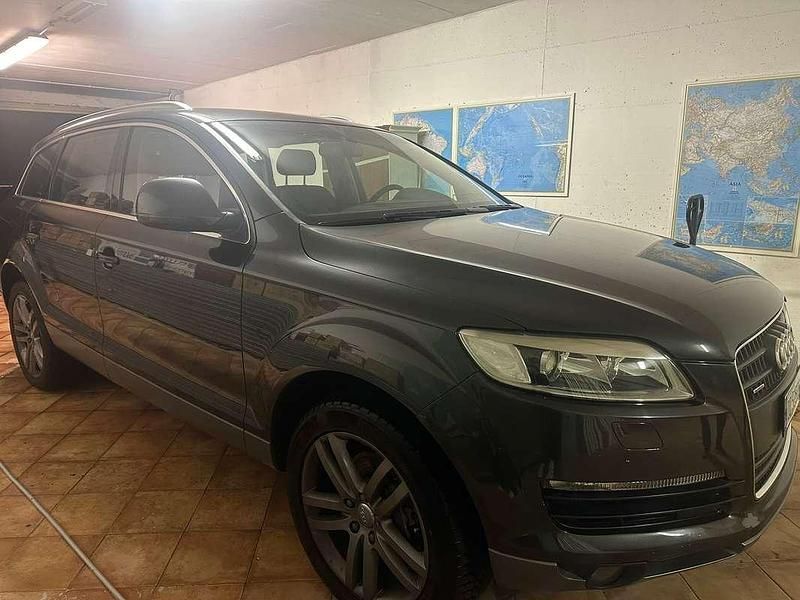 Usata Audi Q7 232 CV (170 kW) 2006 Grigio SUV