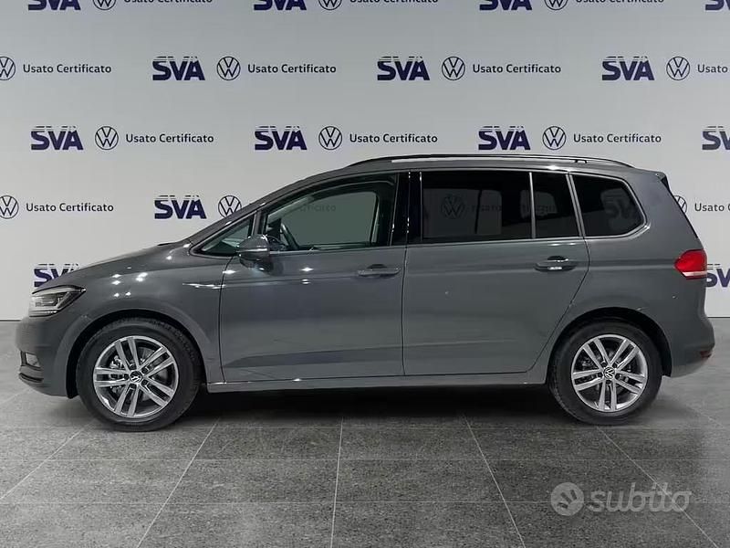 Nuova VW Touran 150 CV (110 kW) 2025 Grigio Monovolume