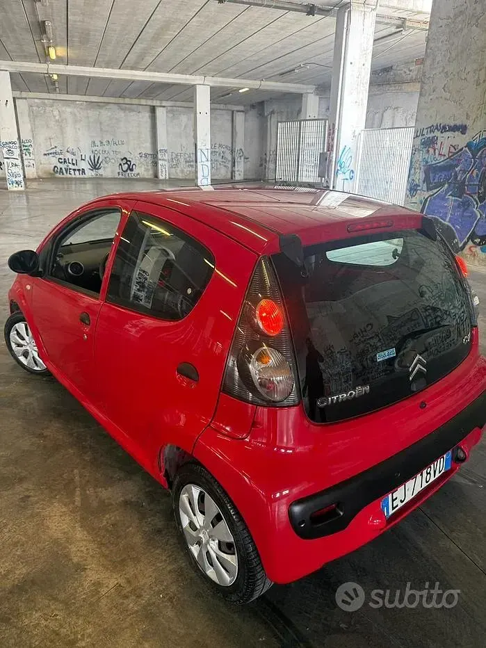 Usata Citroën C1 68 CV (50 kW) 2011 Rosso Utilitaria
