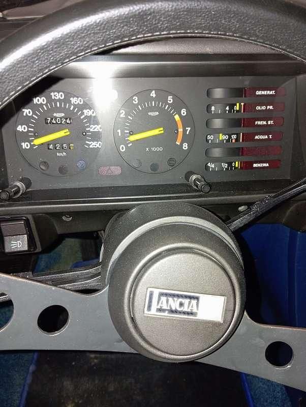 Usata Lancia Beta 117 CV (86 kW) 1976 Argento Cabrio