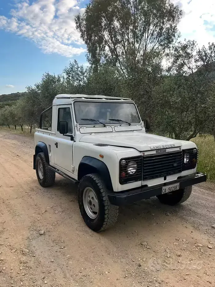 Usata Land Rover Defender 1987 Bianco SUV
