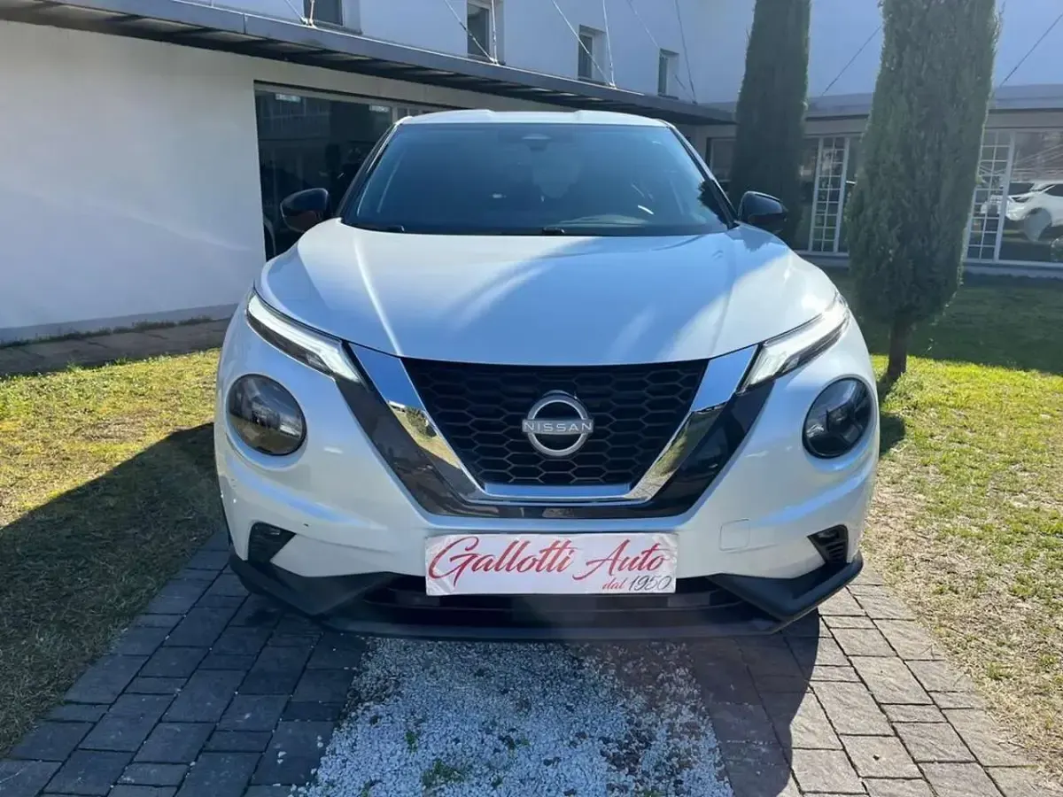 Usata Nissan Juke N-Connecta 114 CV (83 kW) 2025 White pearl SUV