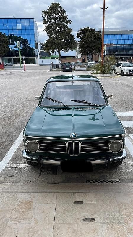 Begagnad BMW 2000 1970 Grön Sedan