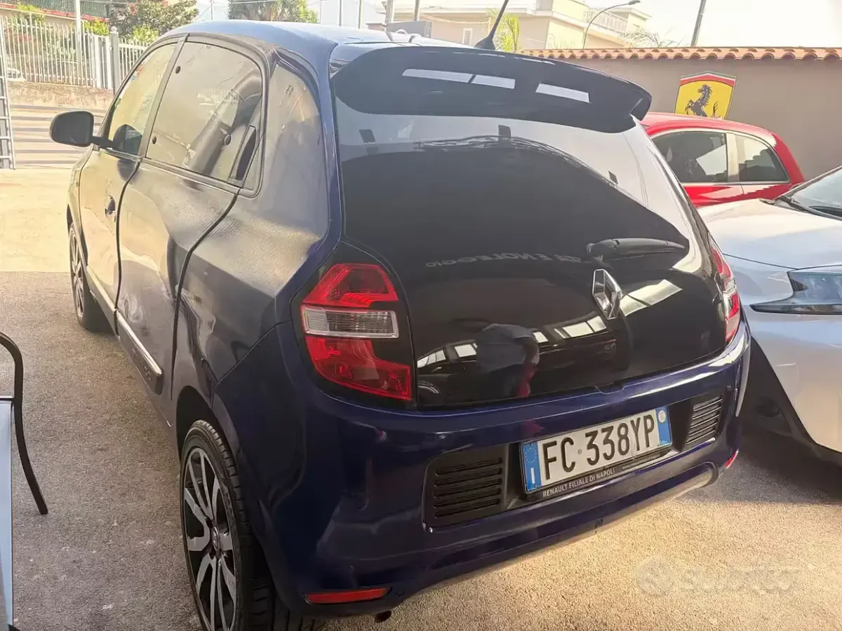 Usata Renault Twingo SE 69 CV (50 kW) 2016 Bluazzurro Utilitaria
