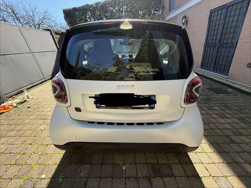 Usata Smart ForTwo Coupé Prime 41 kW (56 CV) 2023 Utilitaria