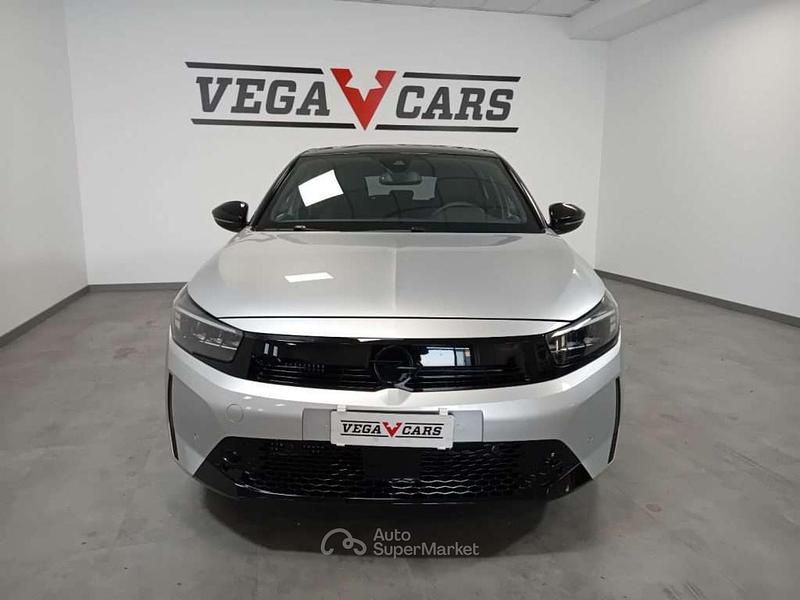 Usata Opel Corsa 101 CV (74 kW) 2024 Gray Utilitaria