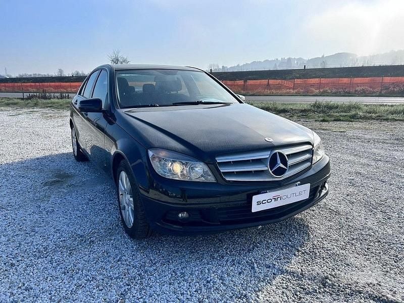Usata Mercedes 200 2011 Nero Berlina