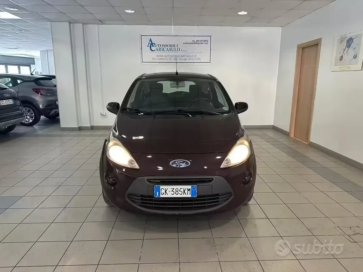 Usata Ford Ka Titanium 75 CV (55 kW) 2009 Viola metallizzato Utilitaria