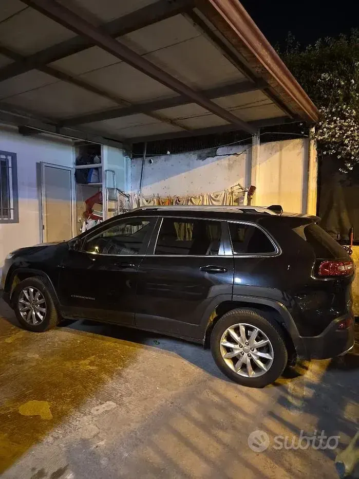 Usata Jeep Cherokee 200 CV (147 kW) 2015 Nero SUV