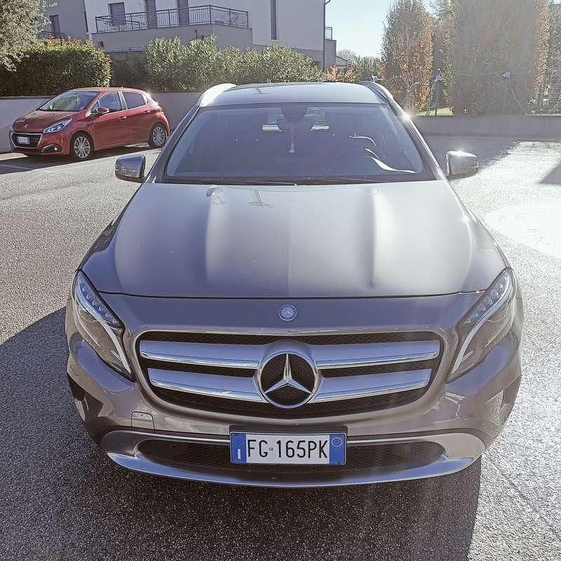 Usata 2017 Mercedes GLA200 SUV | 20.500 € (Cara) - Immagine 1/4