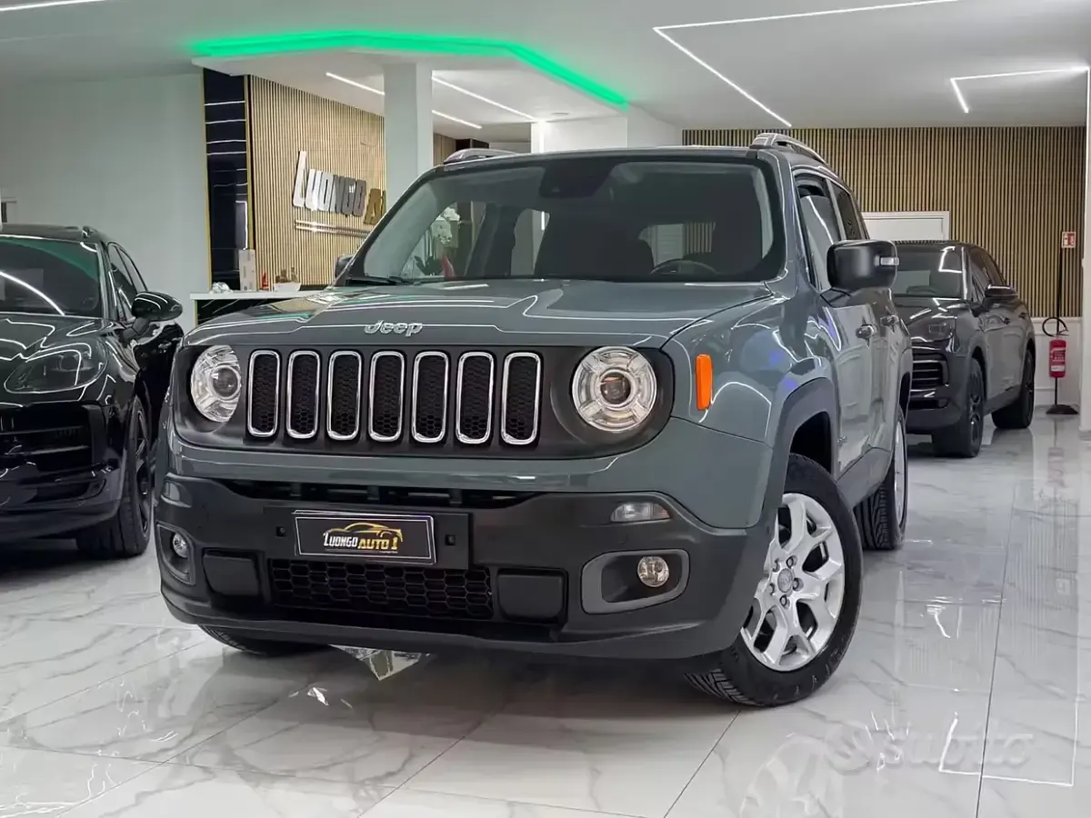 Usata Jeep Renegade Limited 140 CV (102 kW) 2017 Grigio SUV