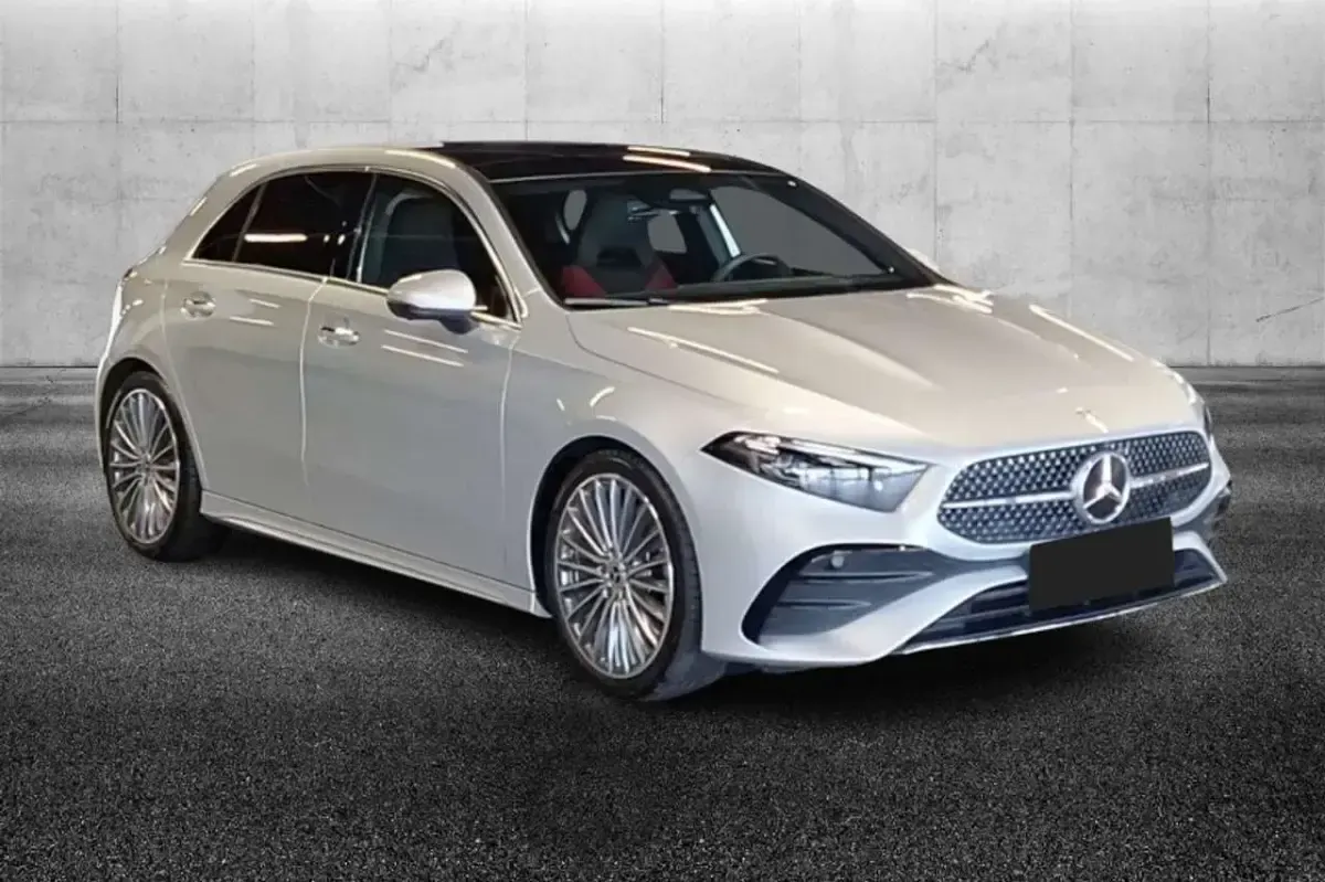 Usata Mercedes A250 AMG Line Premium Plus 224 CV (164 kW) 2023 Argento Berlina